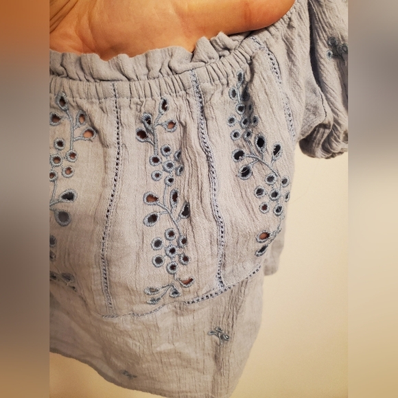 Zara eyelet embroidery crop top. Boho. Blue. Size XL. - Picture 3 of 9
